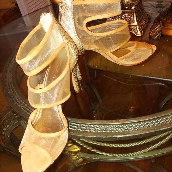 Donald J. Pliner Shoes - NEW DONALD J PLINER 8 M TAN & GOLD SNAKESKIN LEATHER MESH SANDAL HEELS